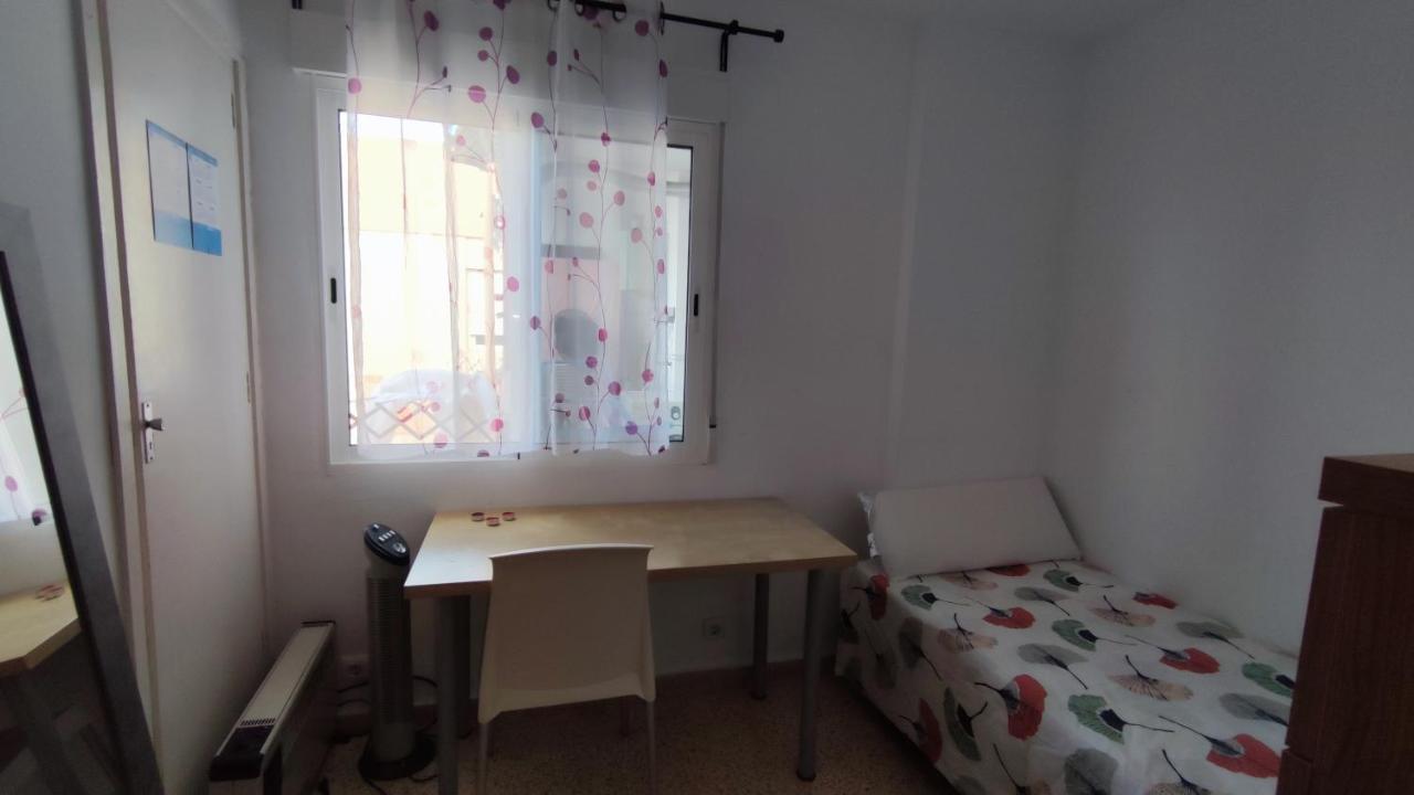 Habitaciones En Alquiler En Piso Compartido Valencia Rom bilde