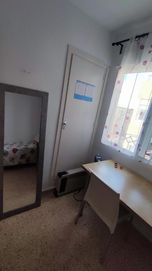 Habitaciones En Alquiler En Piso Compartido Valencia Rom bilde